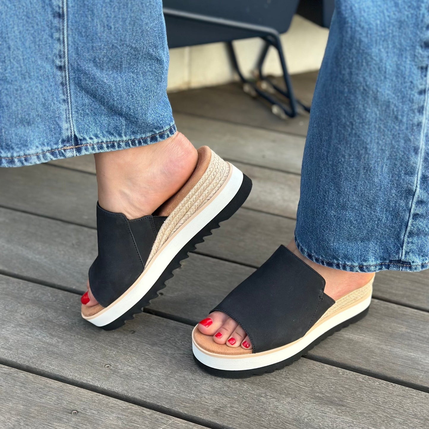 Diana Mule Wedge Sandal Black Leather