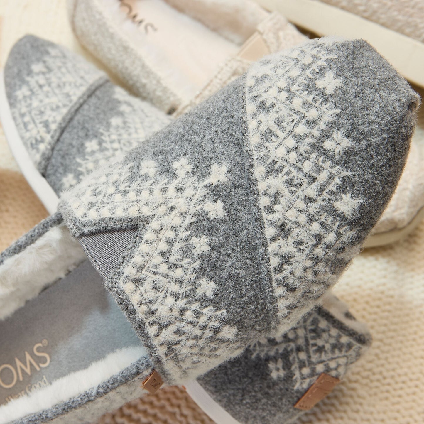 Womens Alpargata Classic Fuzzy Fair Isle
