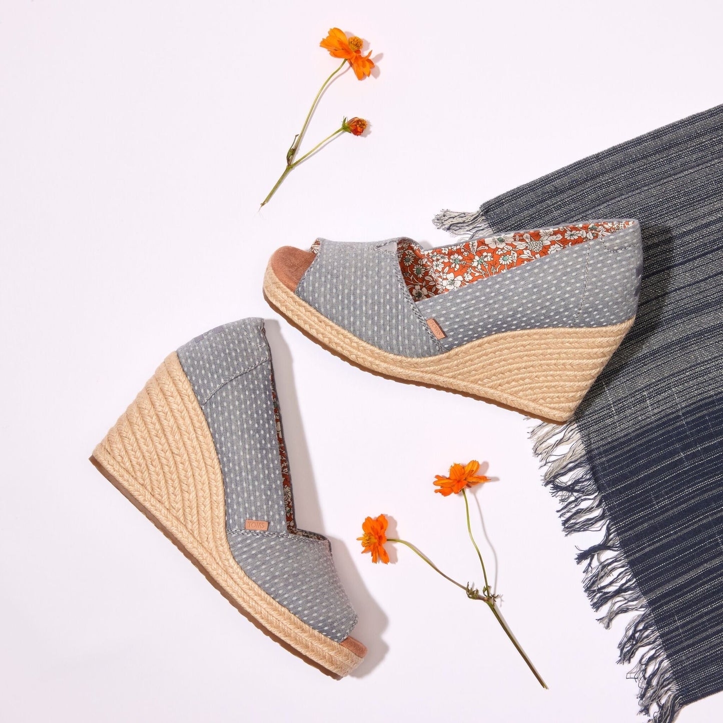 Womens Essential Wedge Niagara Mist Chambray Dot
