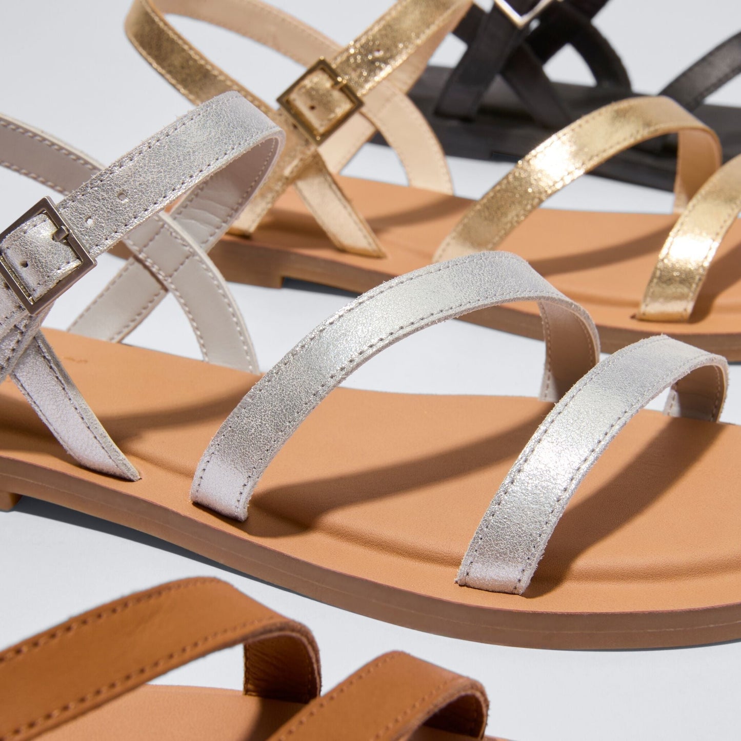 Womens Kira Strappy Sandal Silver Leather