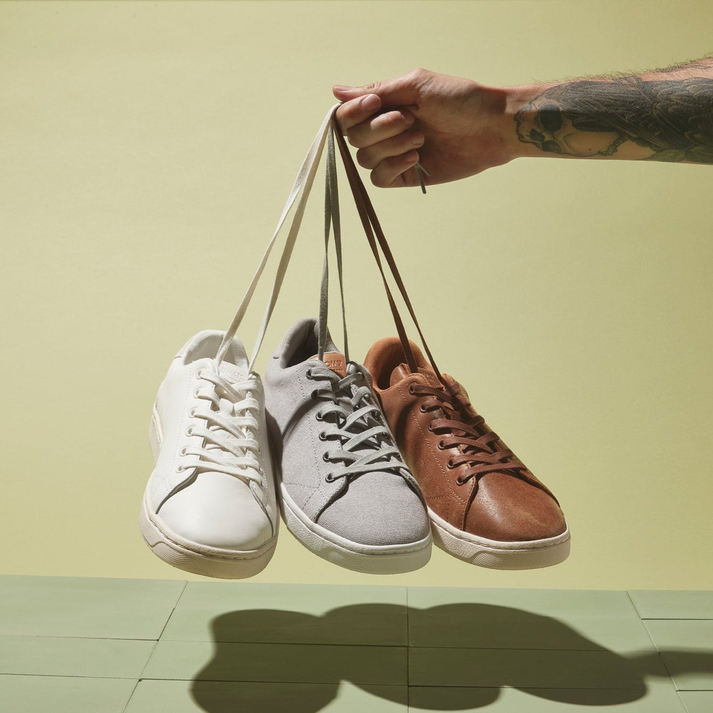 TRVL LITE Tan Leather Lace-Up Sneaker